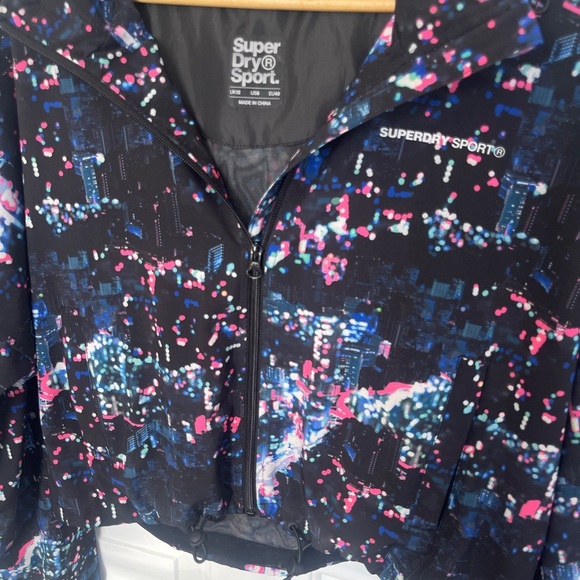 SuperDry Sport Size 8 Full Zip Print Windbreaker Running Jacket Black Neon - Picture 2 of 7